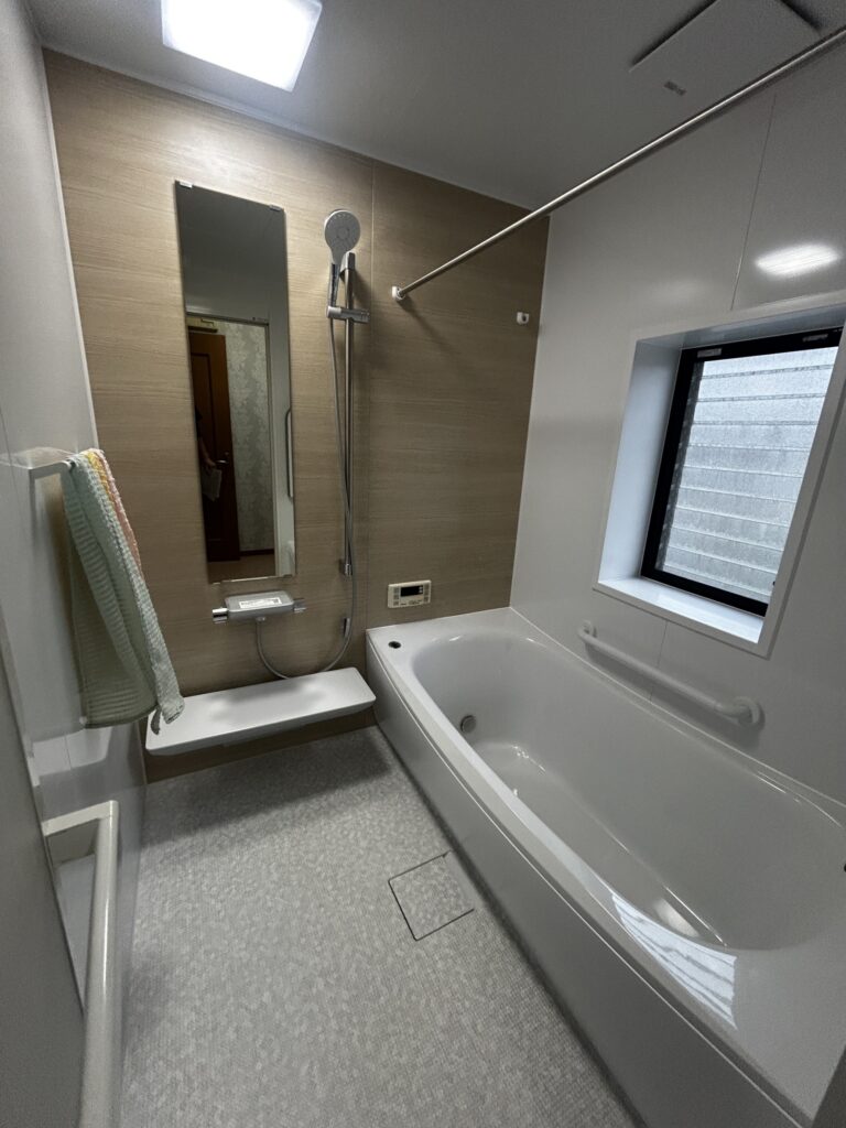 東京都町田市で浴室の折り戸交換費用を検討するなら株式会社日本住宅管理にご相談ください